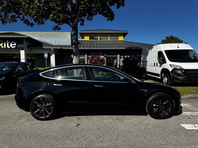 Used 2018 Tesla Model 3 Mid Range image 6