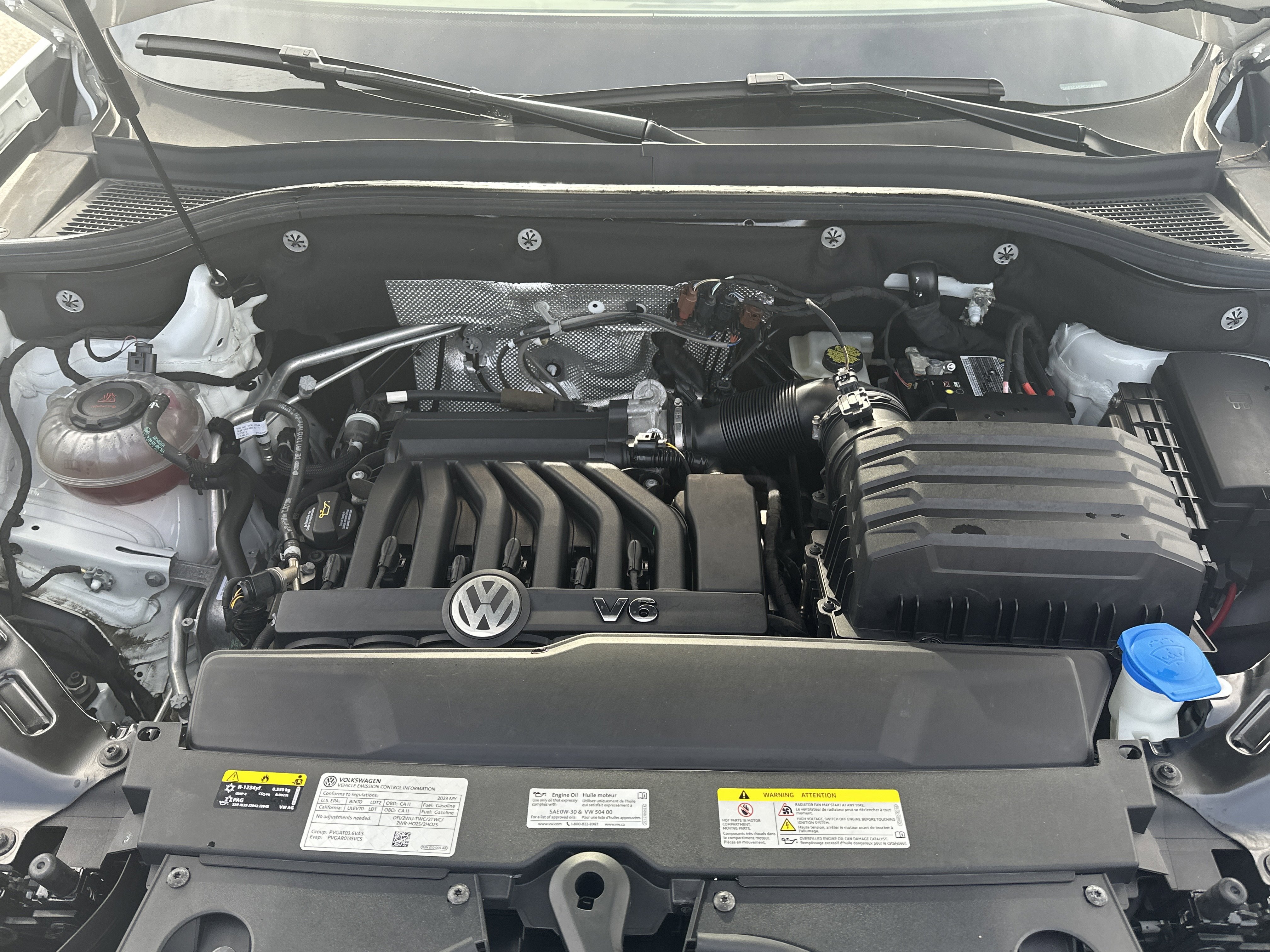 Certified 2023 Volkswagen Atlas Cross Sport SE w/ Black Wheel Package image 24