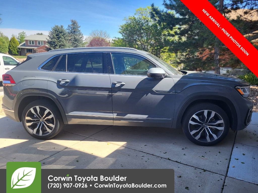 Used 2022 Volkswagen Atlas Cross Sport SEL Premium R-Line AWD/4WD image 1