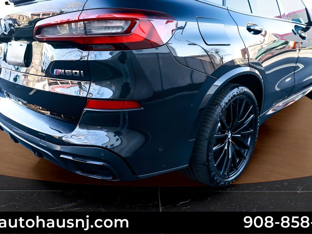 Used 2022 BMW X5 M50i w/ Premium Package AWD/4WD image 15