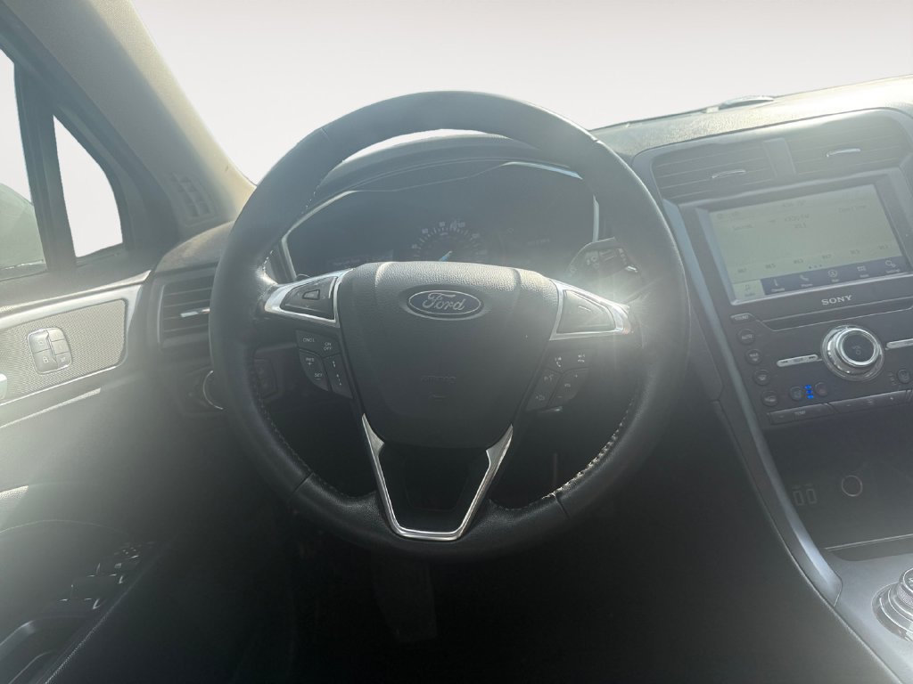 Used 2020 Ford Fusion Titanium AWD/4WD image 12