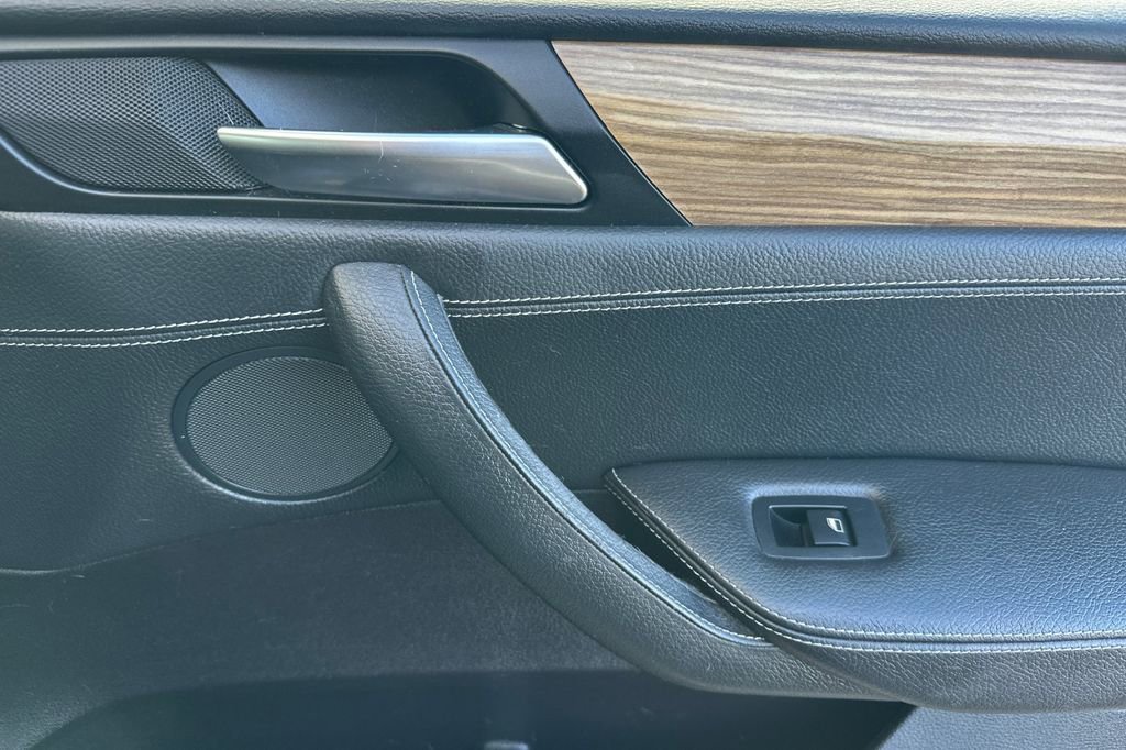 Used 2011 BMW X3 xDrive28i AWD/4WD image 19