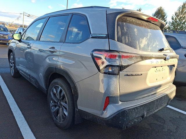 New 2025 Subaru Forester Touring image 2