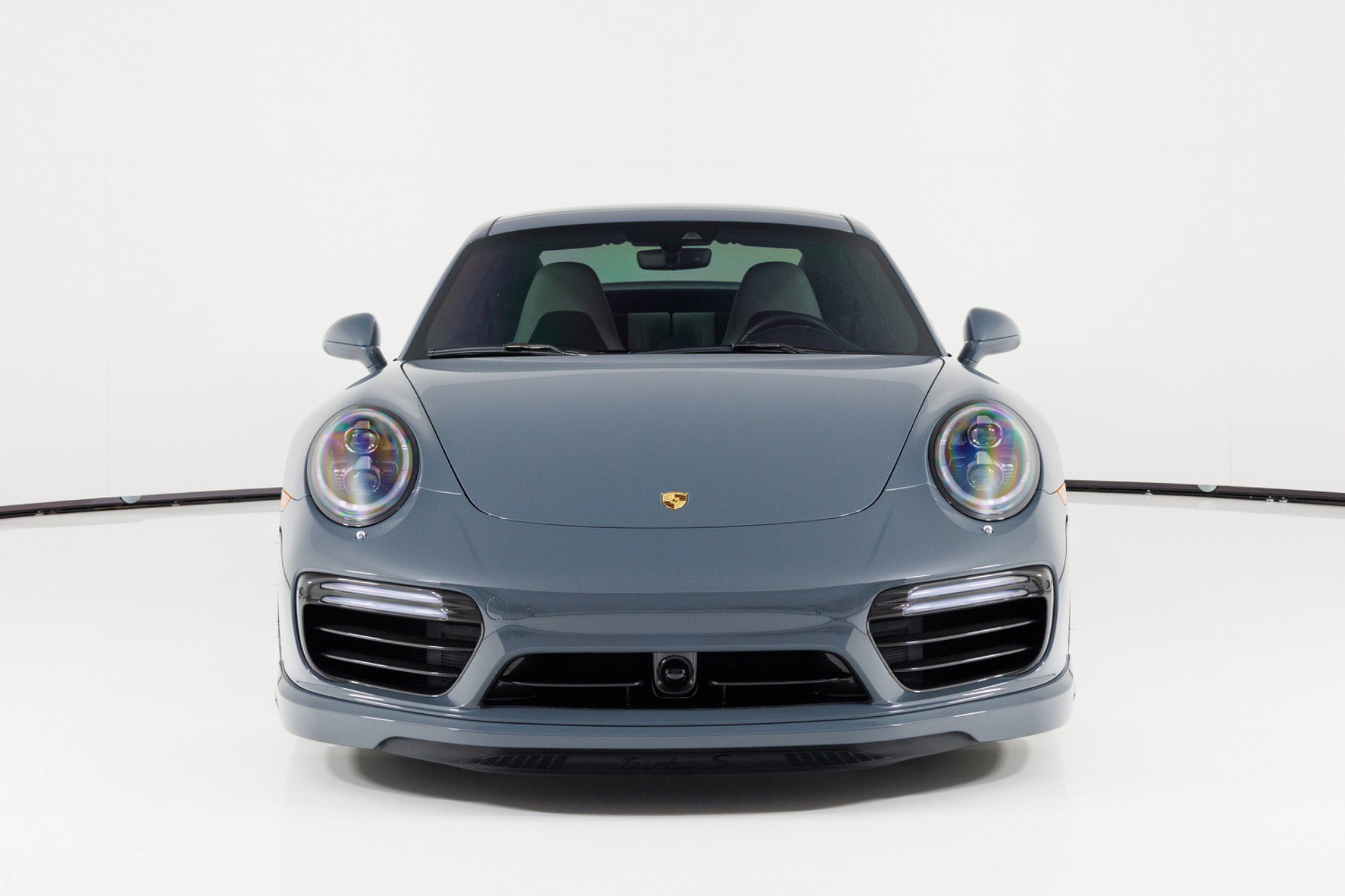 Used 2017 Porsche 911 Turbo S AWD/4WD image 8