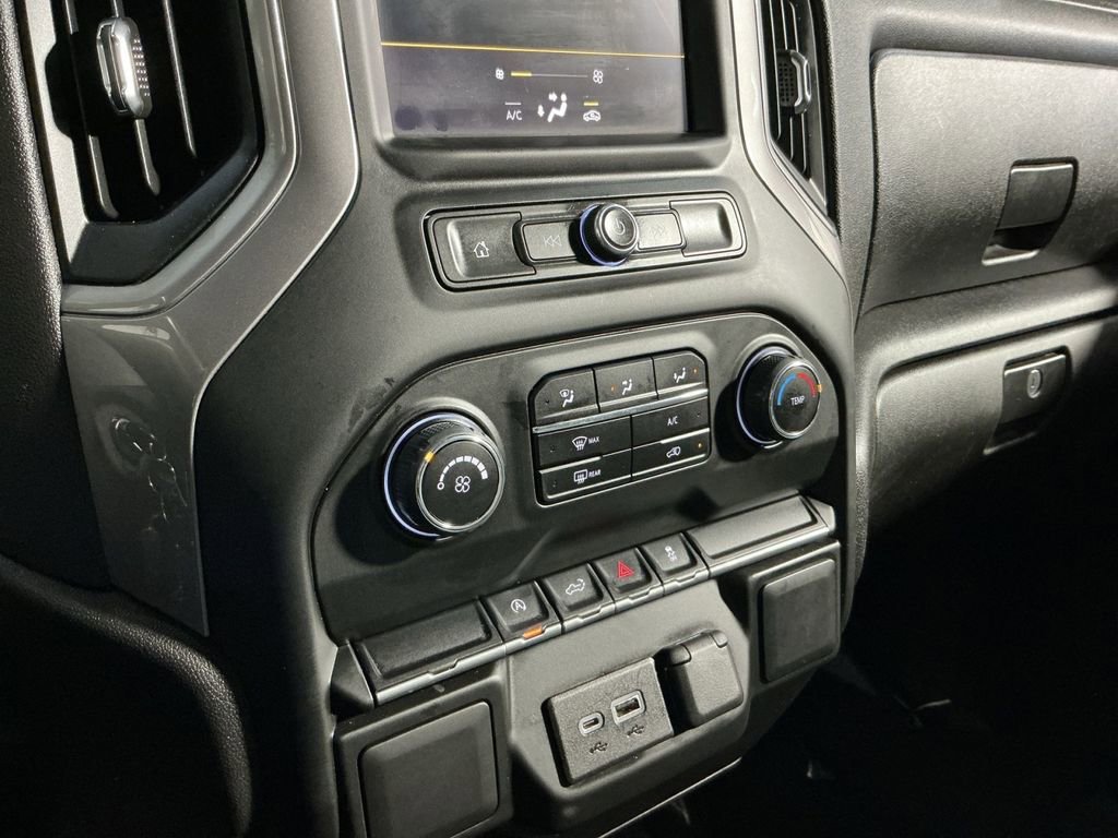 Used 2022 Chevrolet Silverado 1500 Custom image 29