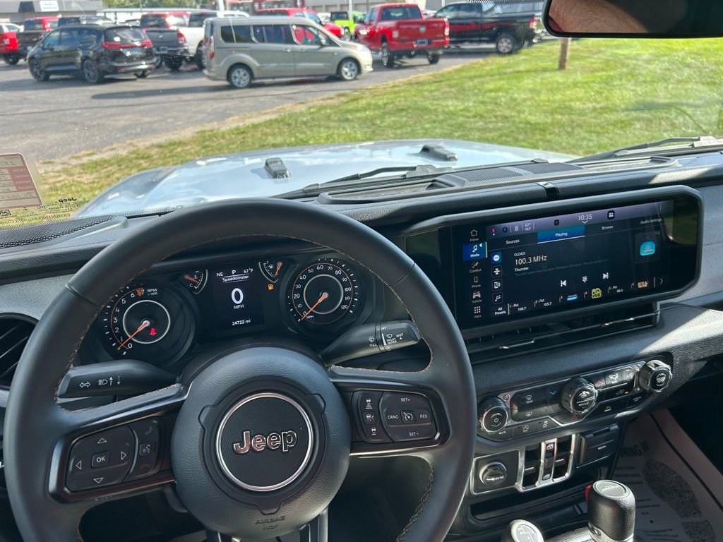 Used 2024 Jeep Gladiator Sport image 15