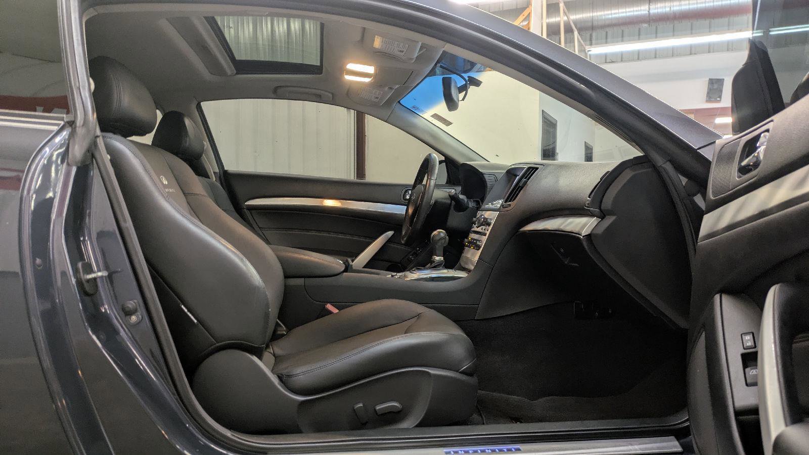 Used 2014 INFINITI Q60 Journey w/ Premium Package RWD image 25