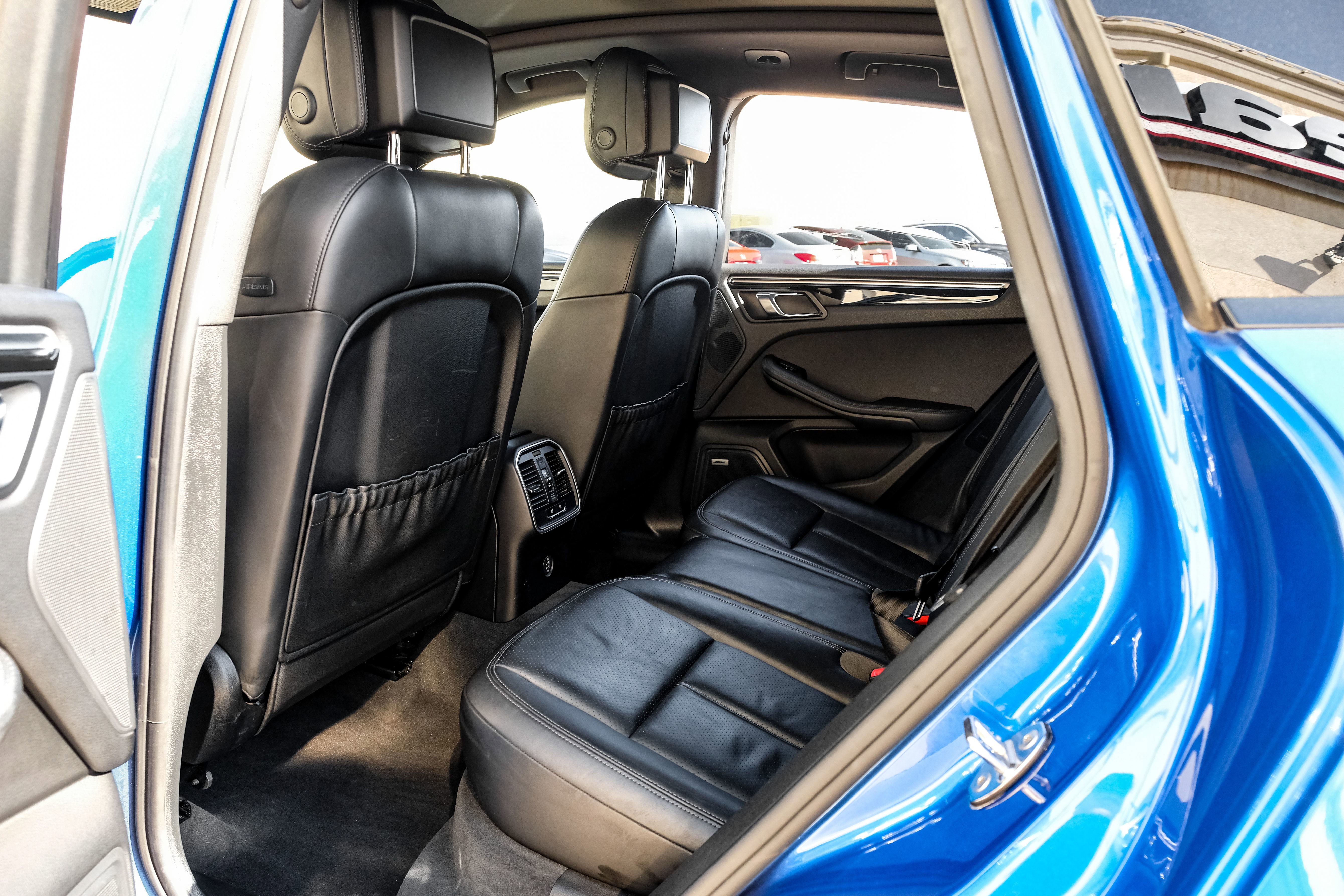 Used 2017 Porsche Macan S image 36