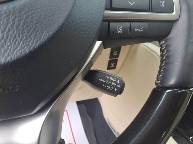 Used 2023 Lexus GX 460 Luxury w/ Accessory Package AWD/4WD image 25
