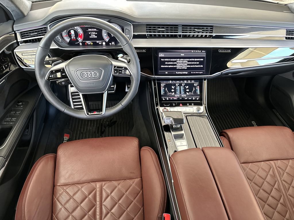 Used 2024 Audi S8 AWD/4WD image 15