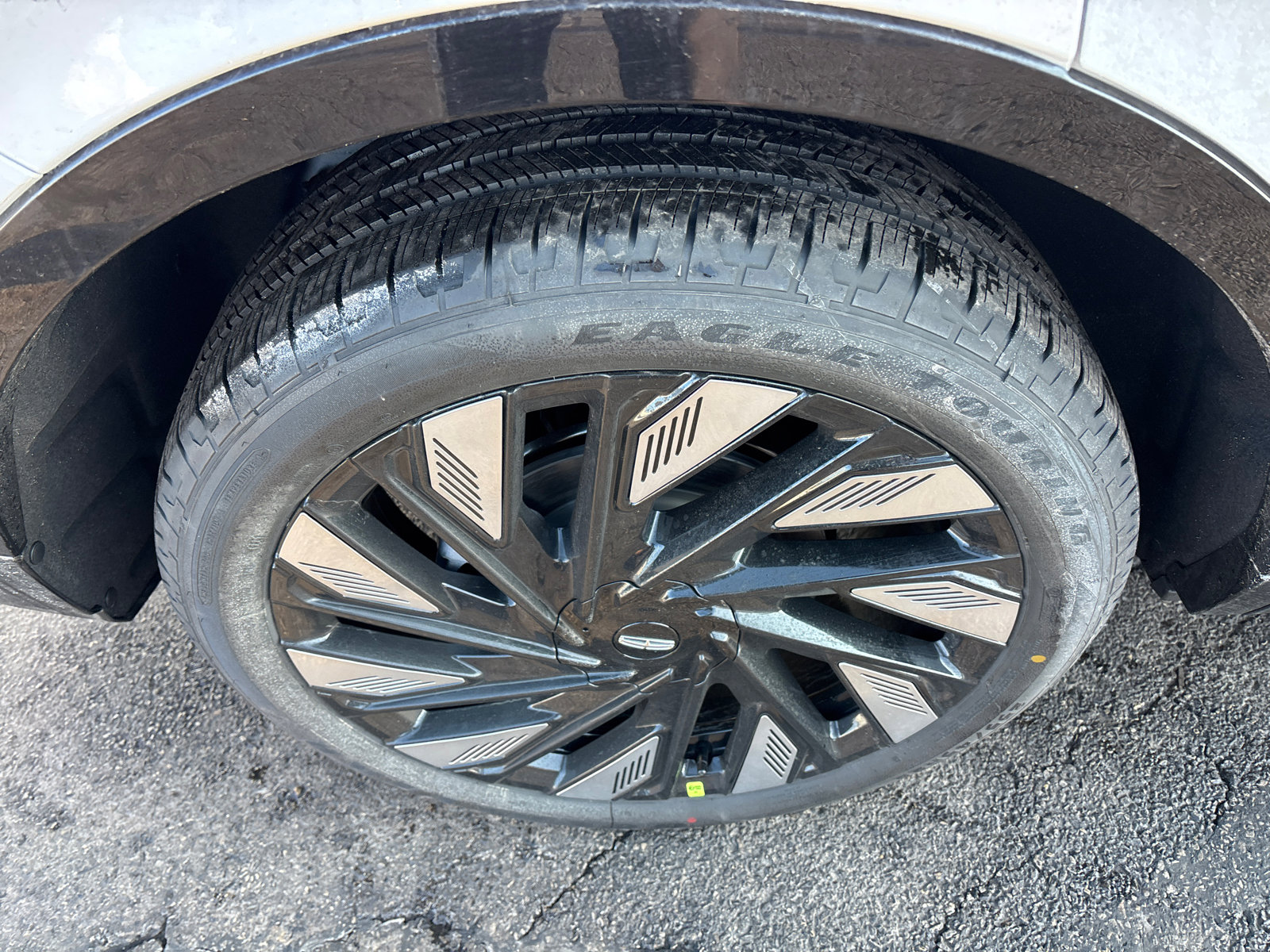 New 2026 Lincoln Nautilus Reserve w/ Jet Appearance Package AWD/4WD image 10