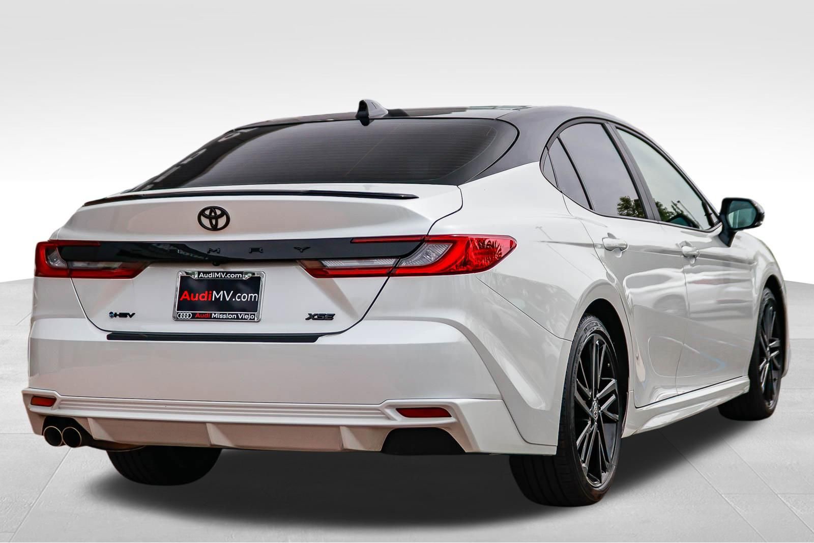 Used 2025 Toyota Camry XSE w/ Premium Package FWD image 7