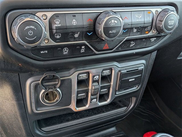 Certified 2018 Jeep Wrangler Unlimited Sahara image 20