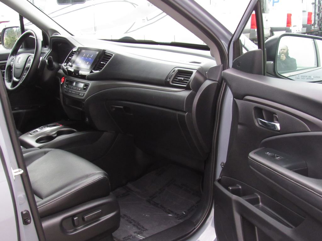 Used 2023 Honda Ridgeline RTL image 19
