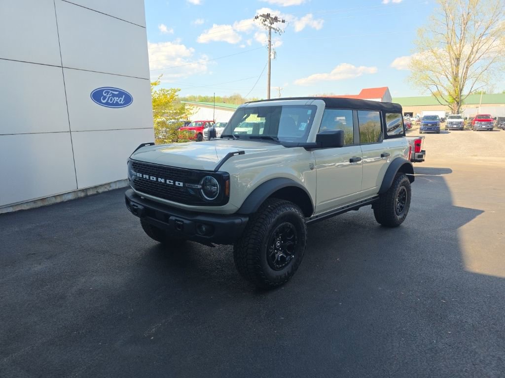 New 2026 Ford Bronco Big Bend w/ Black Diamond Package image 2