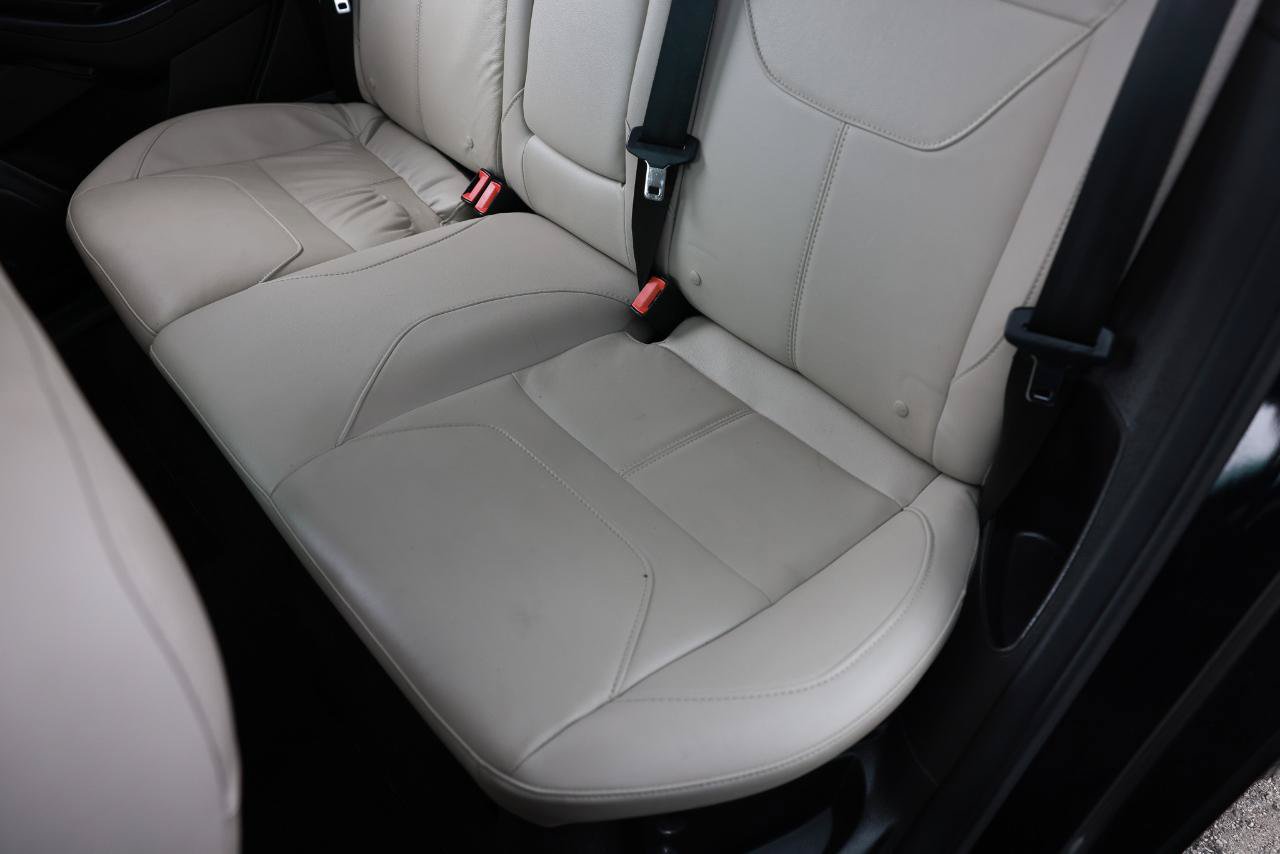 Used 2016 Ford Focus Titanium FWD image 10