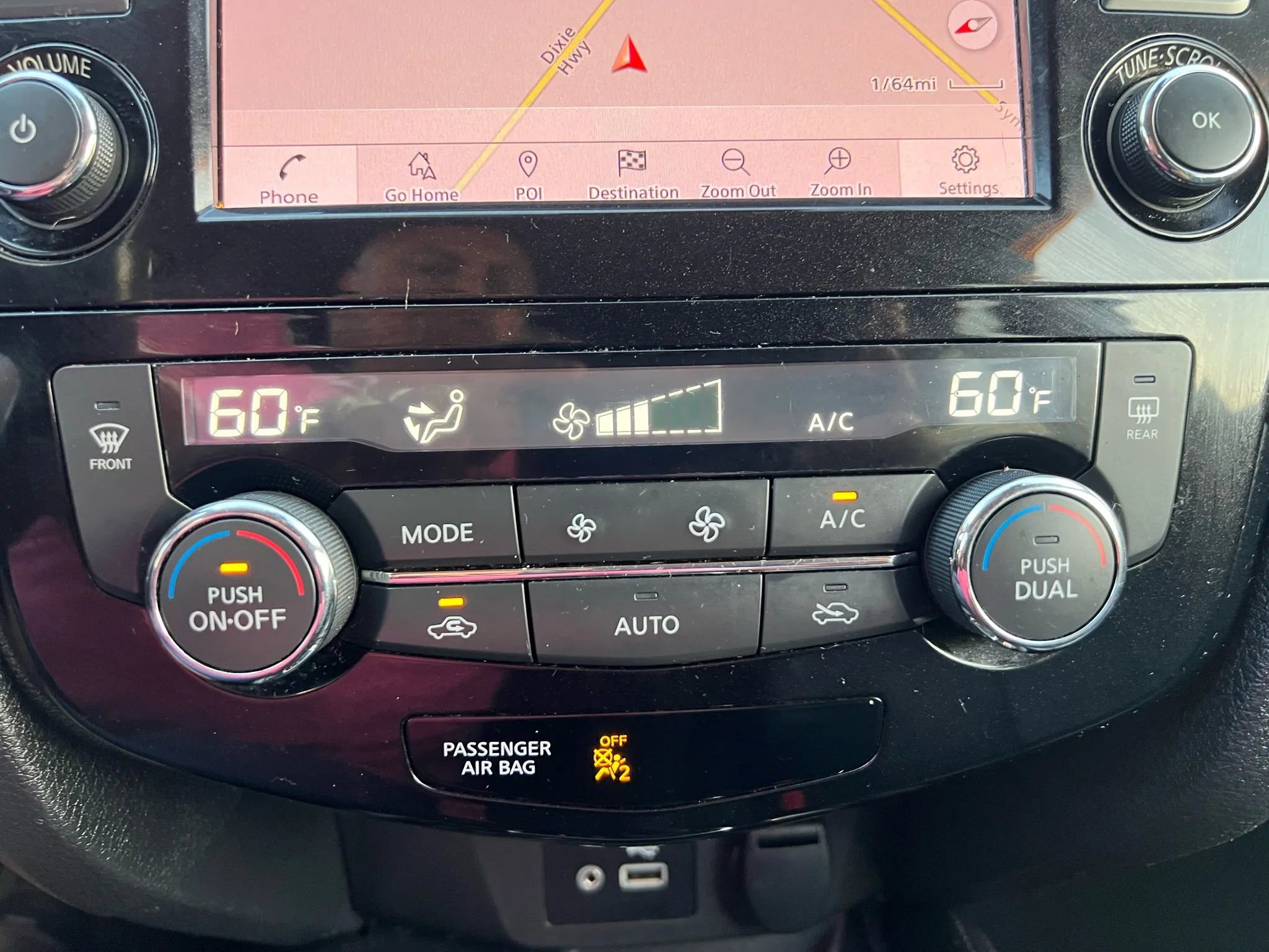 Used 2020 Nissan Rogue SL image 55