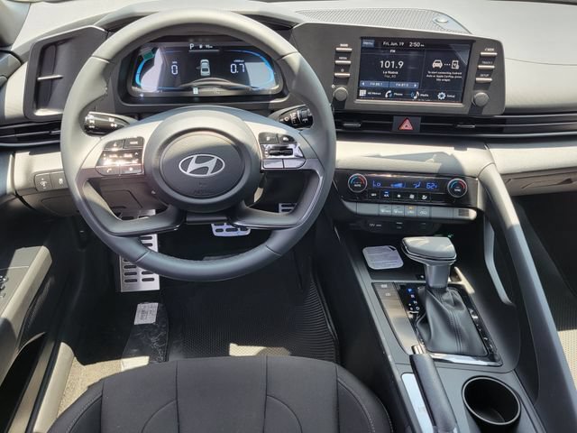 New 2026 Hyundai Elantra Sport FWD image 6