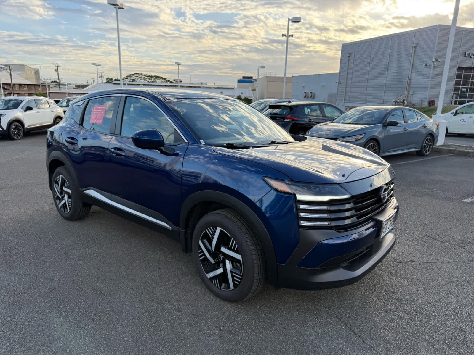 Used 2025 Nissan Kicks SV image 2