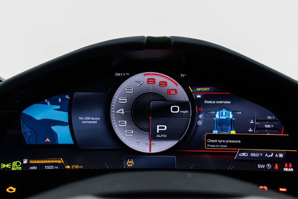 Certified 2025 Ferrari Roma Spider RWD image 39