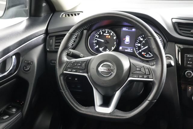 Used 2018 Nissan Rogue SV AWD/4WD image 10