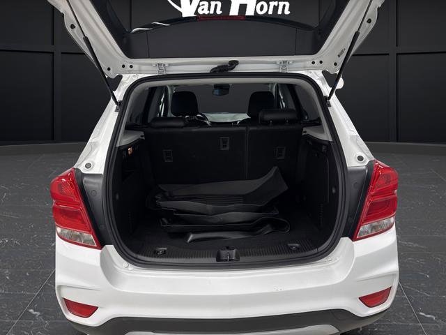 Used 2019 Chevrolet Trax LT w/ LT Convenience Package AWD/4WD image 12