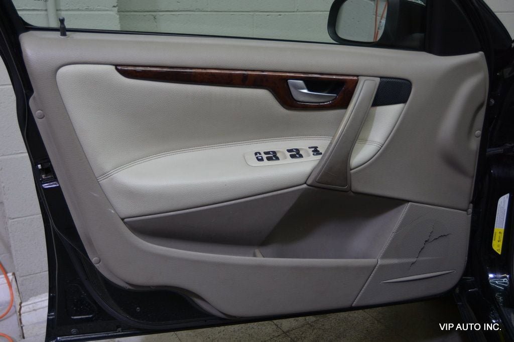 Used 2007 Volvo V70 2.4 FWD image 8