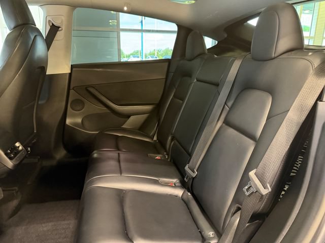 Used 2022 Tesla Model Y Performance AWD/4WD image 22