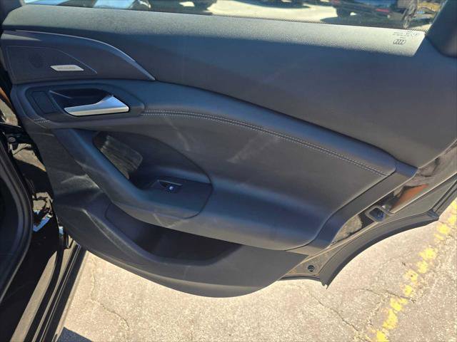 Used 2025 Audi A6 e-tron Premium Plus w/ Premium Plus AWD/4WD image 13