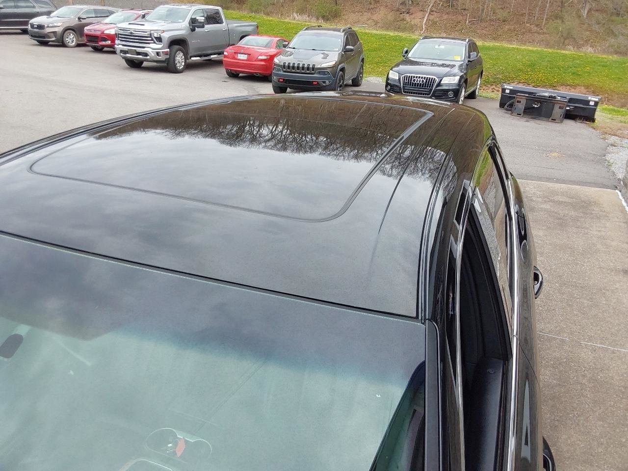 Used 2017 Lincoln MKX Reserve image 13