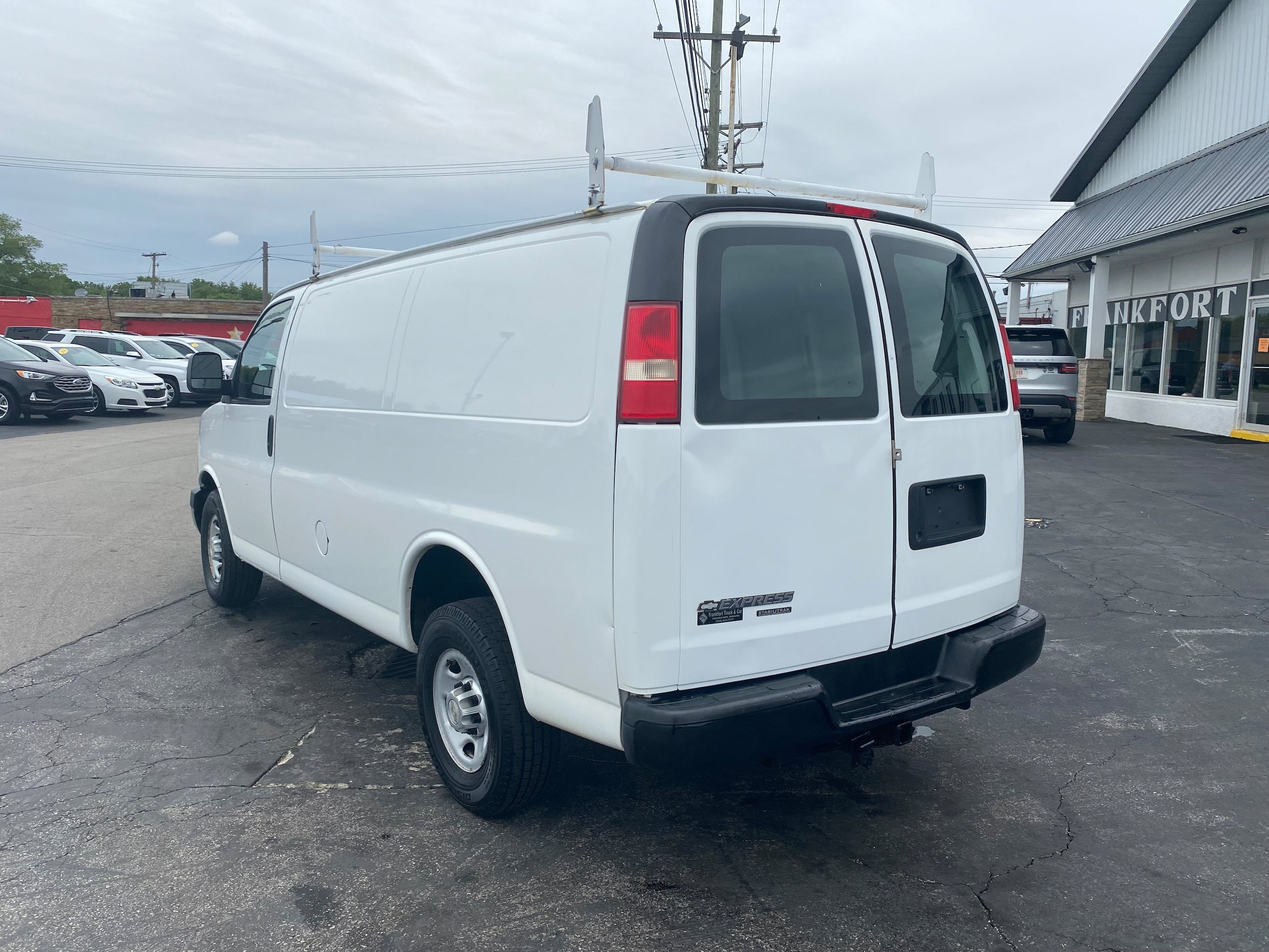 Used 2013 Chevrolet Express 2500 RWD image 7