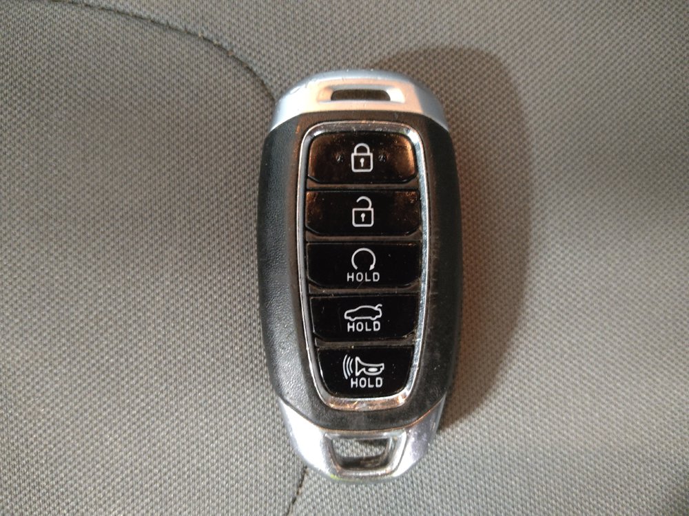 Used 2022 Hyundai Elantra SEL FWD image 32