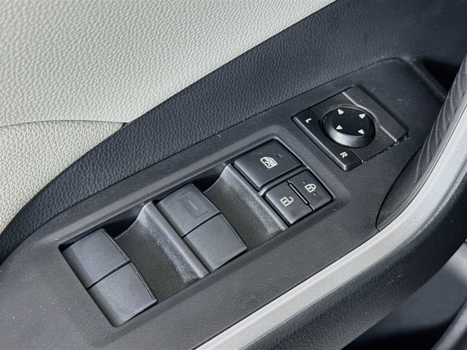 Used 2019 Toyota RAV4 XLE FWD image 26