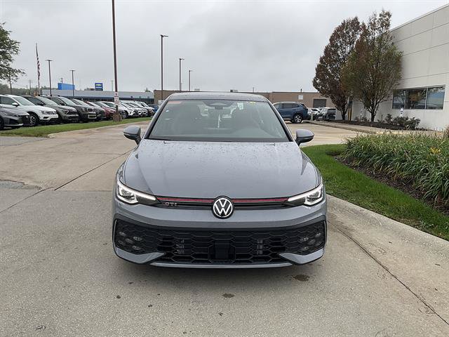 New 2026 Volkswagen GTI SE FWD image 2