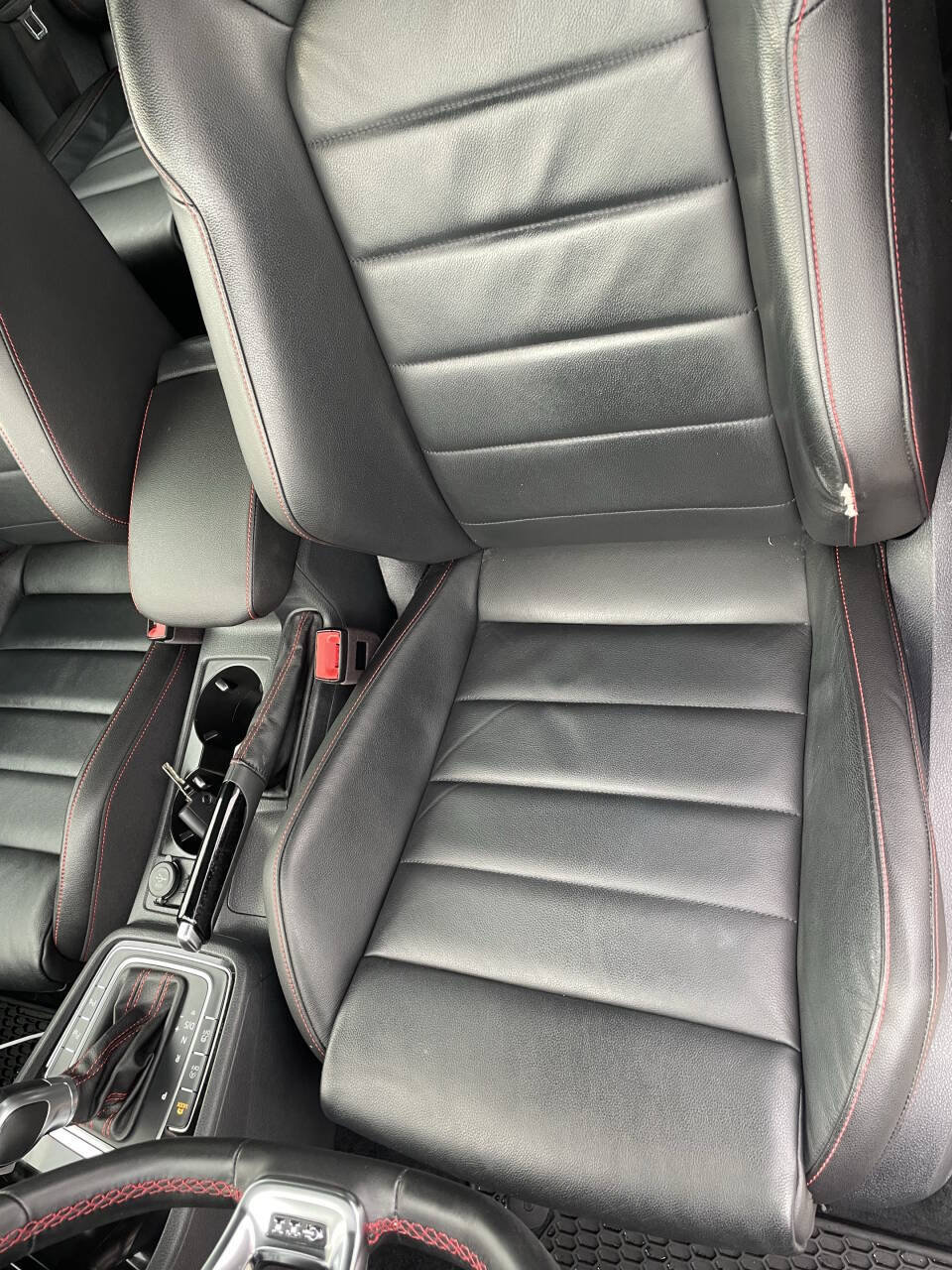 Used 2019 Volkswagen Golf 4-Door FWD image 20