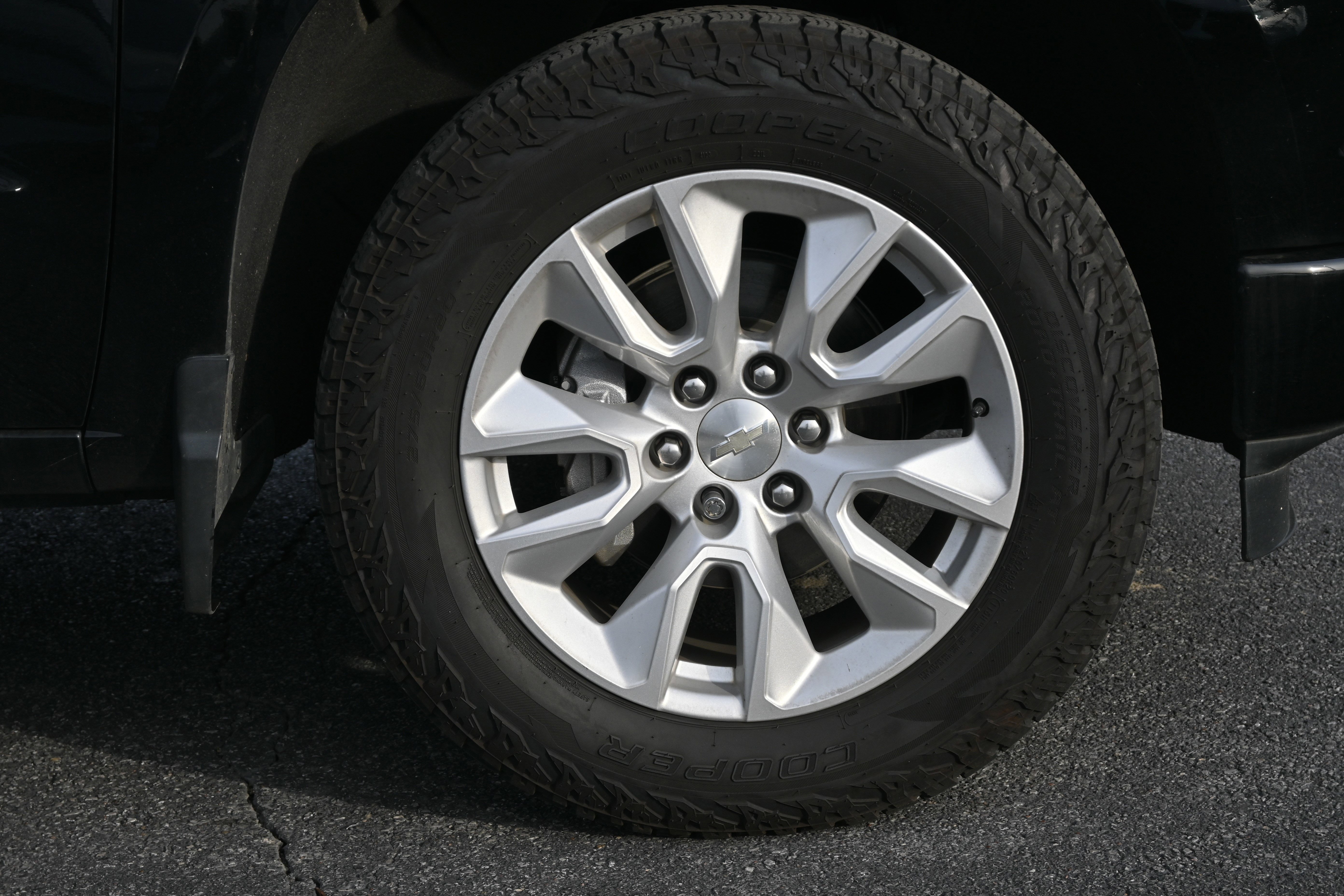 Used 2022 Chevrolet Silverado 1500 Custom image 12