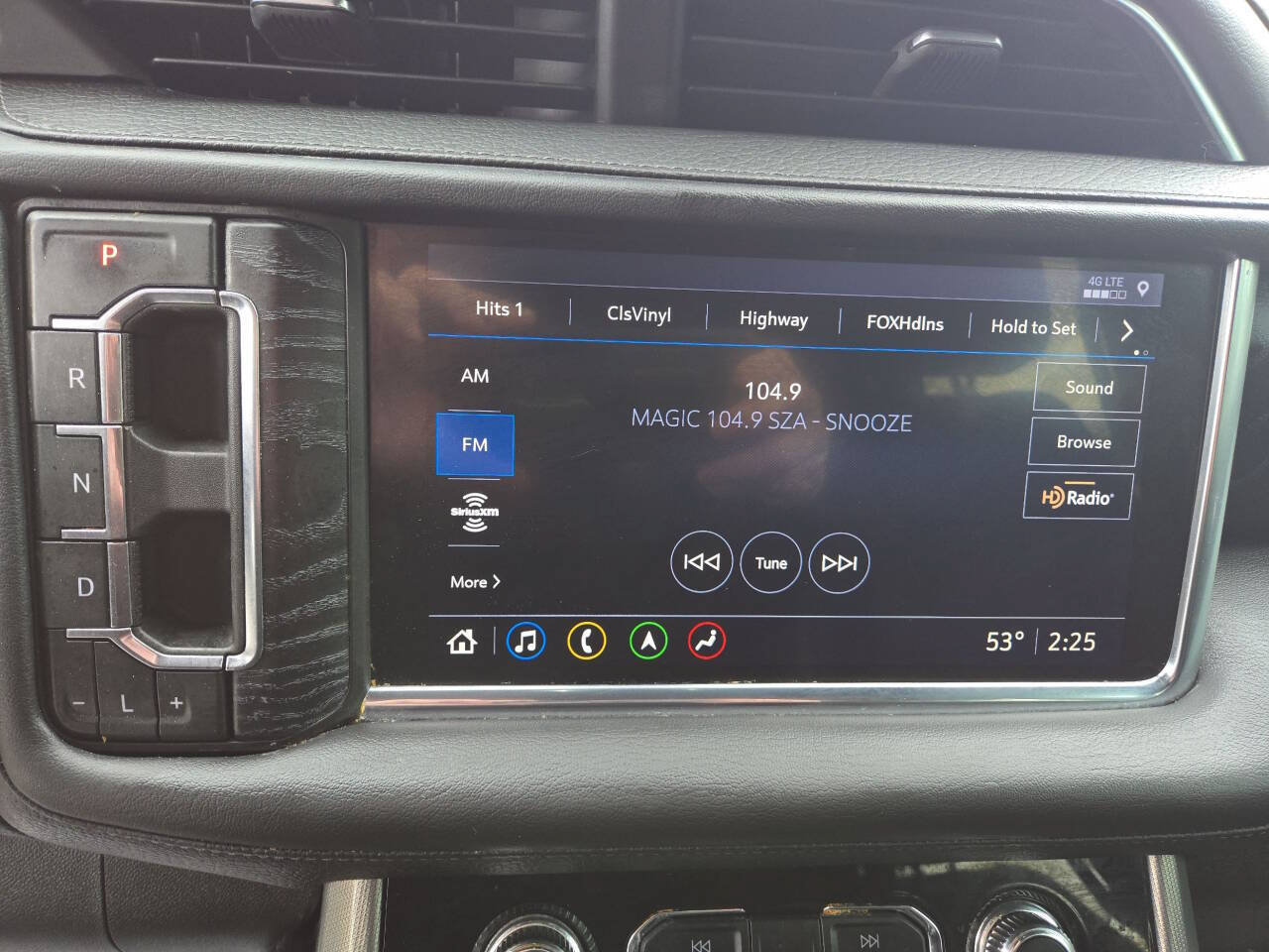 Used 2021 GMC Yukon Denali w/ Advanced Technology Package AWD/4WD image 14