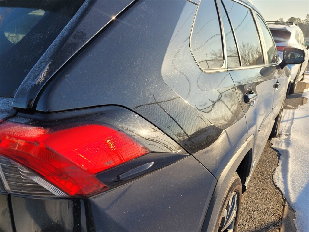 Used 2025 Toyota RAV4 XLE Premium image 8