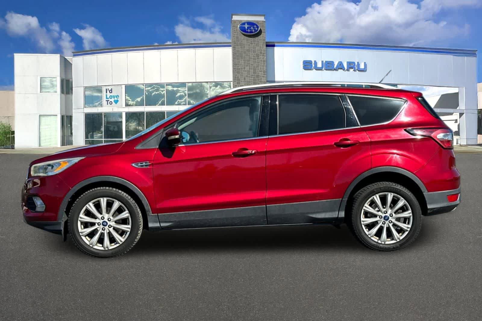 Used 2017 Ford Escape Titanium FWD image 9