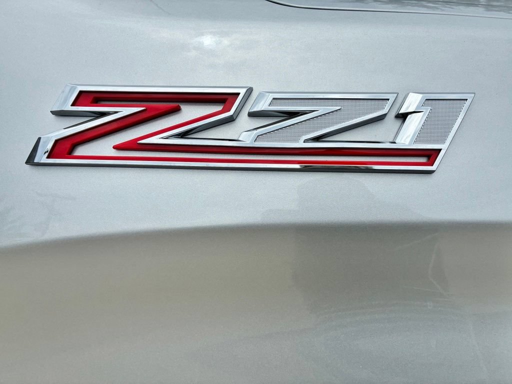 Used 2022 Chevrolet Silverado 1500 RST w/ Z71 Off-Road Package AWD/4WD image 4
