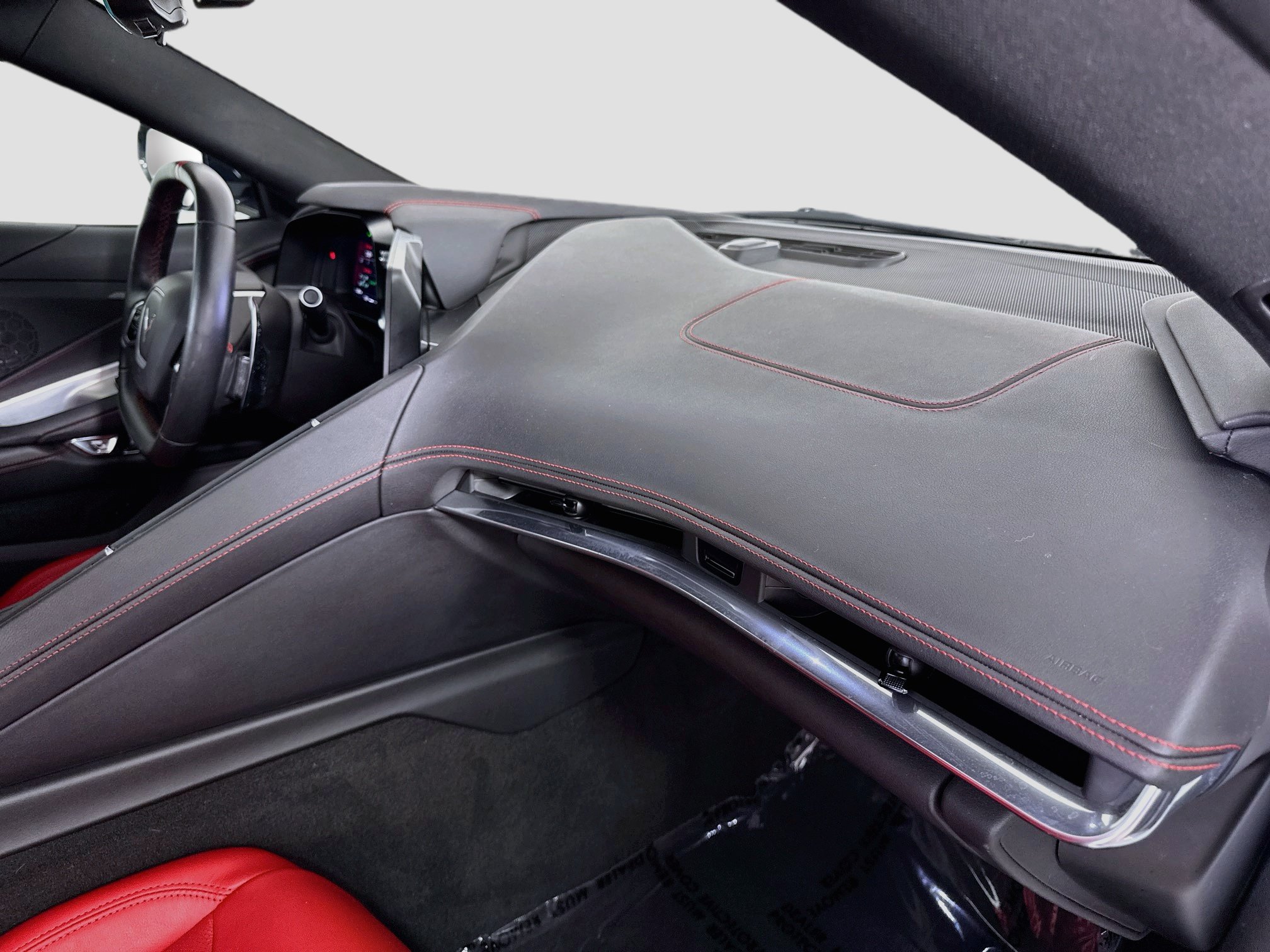 Used 2020 Chevrolet Corvette Stingray Convertible w/ Z51 Performance Package RWD image 28