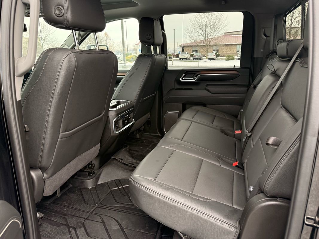 Used 2025 GMC Sierra 2500 Denali image 11
