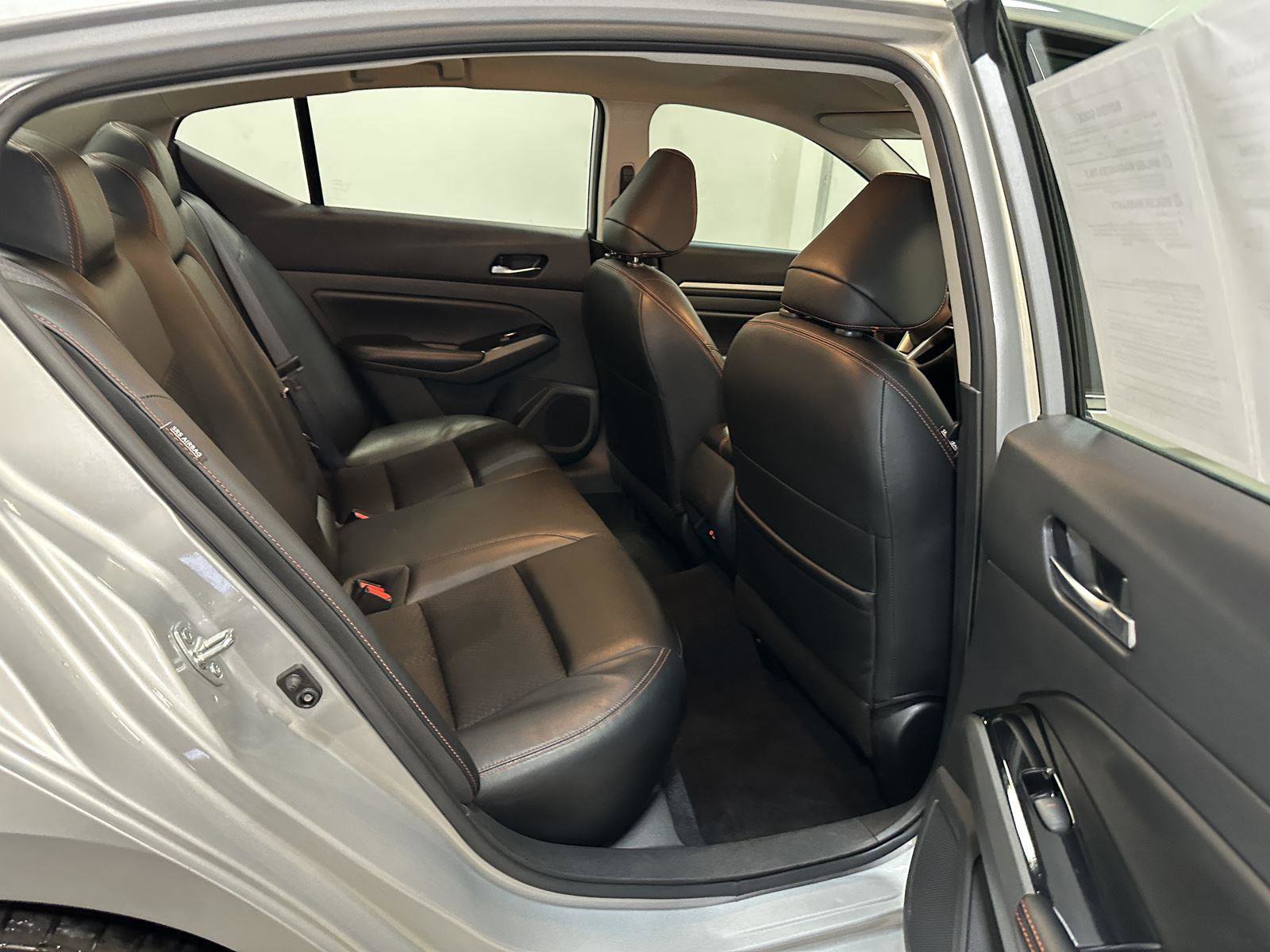 Used 2024 Nissan Altima 2.5 SR image 34