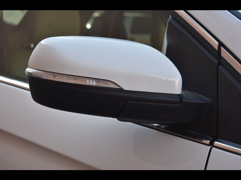Used 2016 Ford Edge SEL image 52