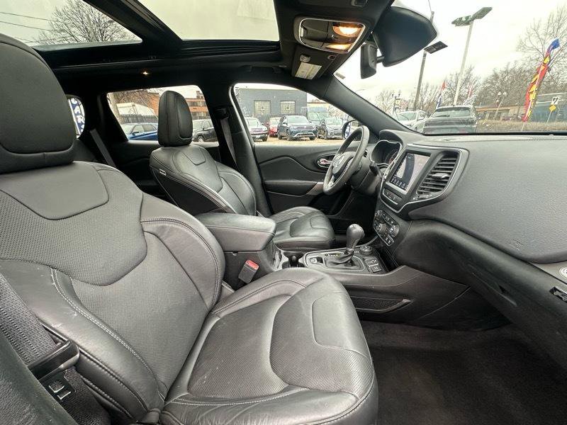 Used 2021 Jeep Cherokee Latitude Lux 80th Anniv w/ Quick Order Package 26U 80TH AWD/4WD image 17