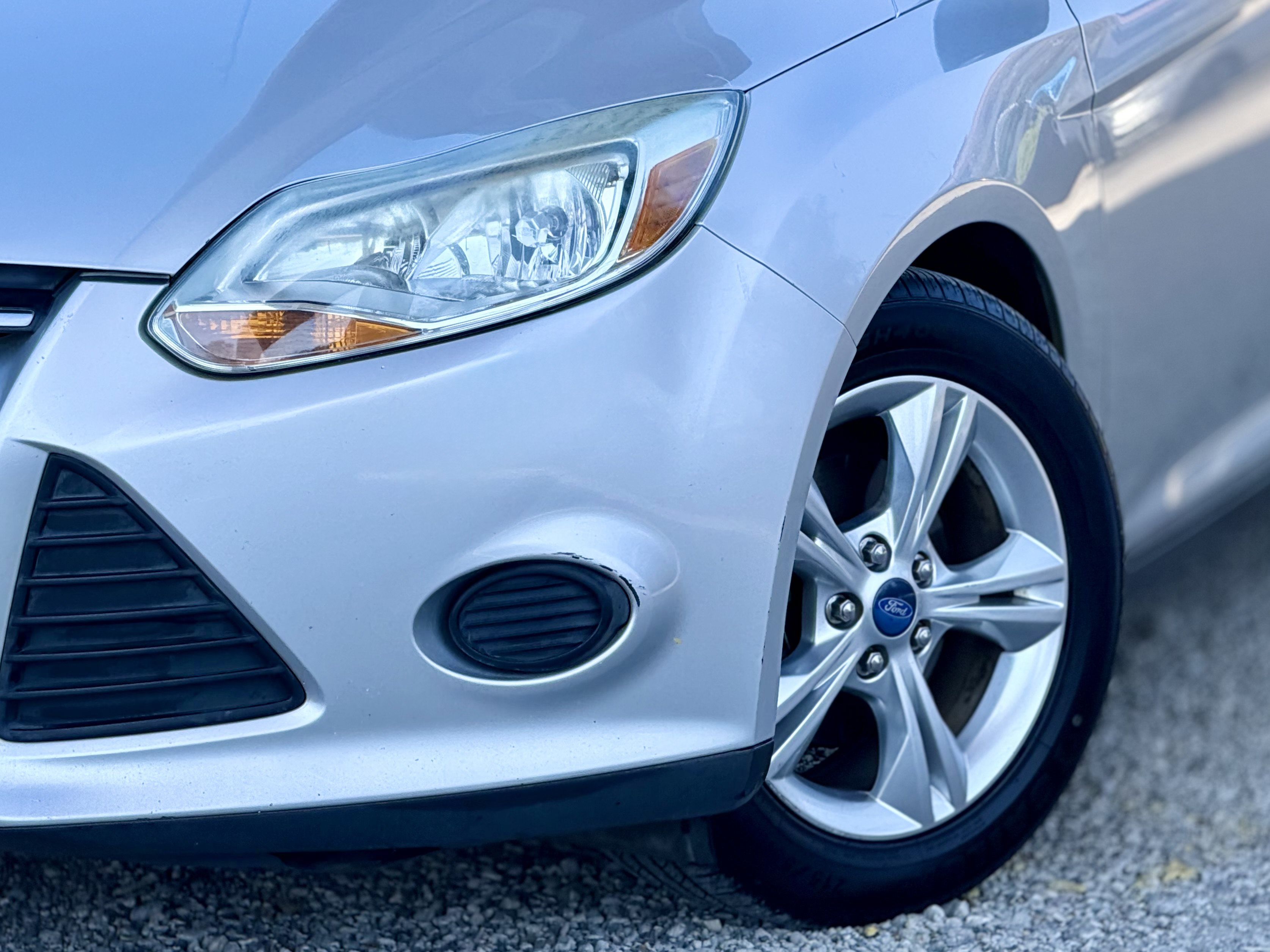 Used 2013 Ford Focus SE FWD image 6