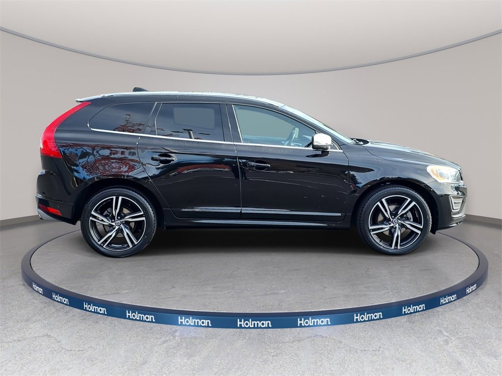 Used 2017 Volvo XC60 T6 R-Design w/ Climate Package image 5