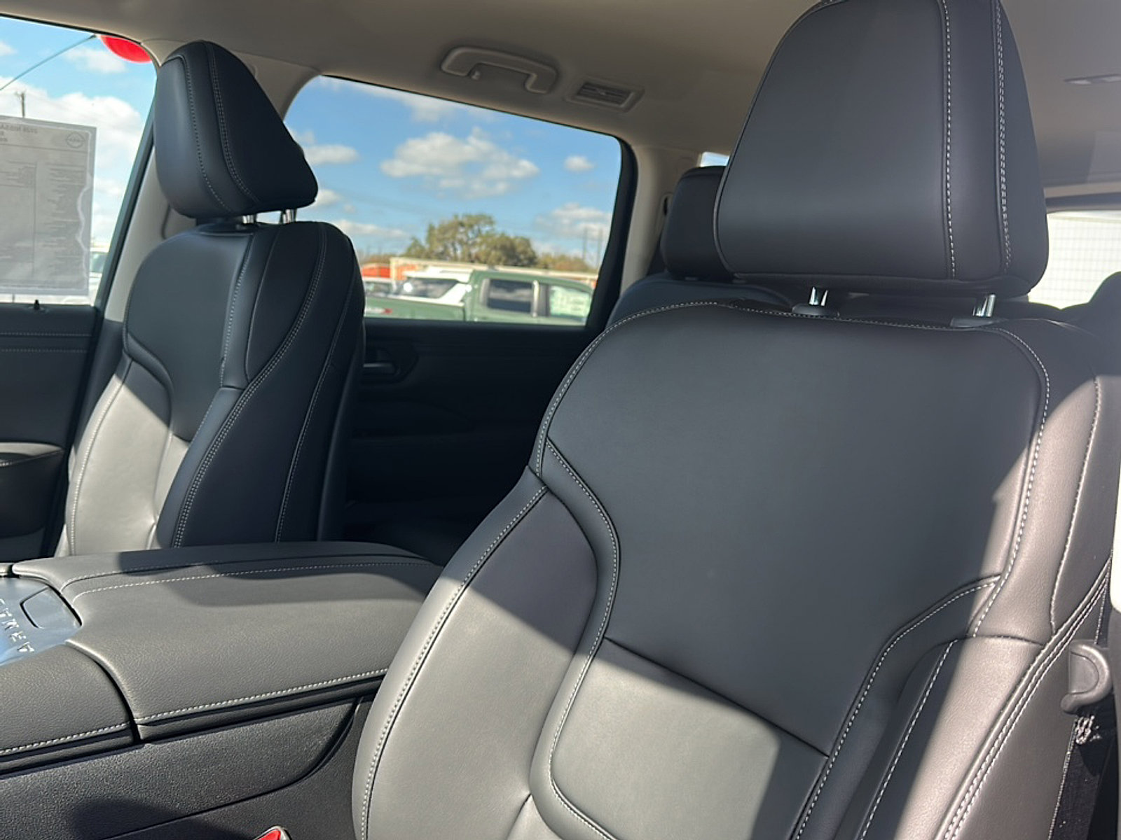 New 2026 Nissan Armada SV image 11