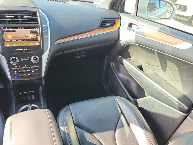 Certified 2019 Lincoln MKC Reserve w/ MKC Climate Package FWD image 22