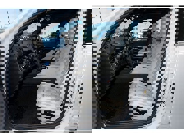 Used 2025 BMW 530i xDrive image 58